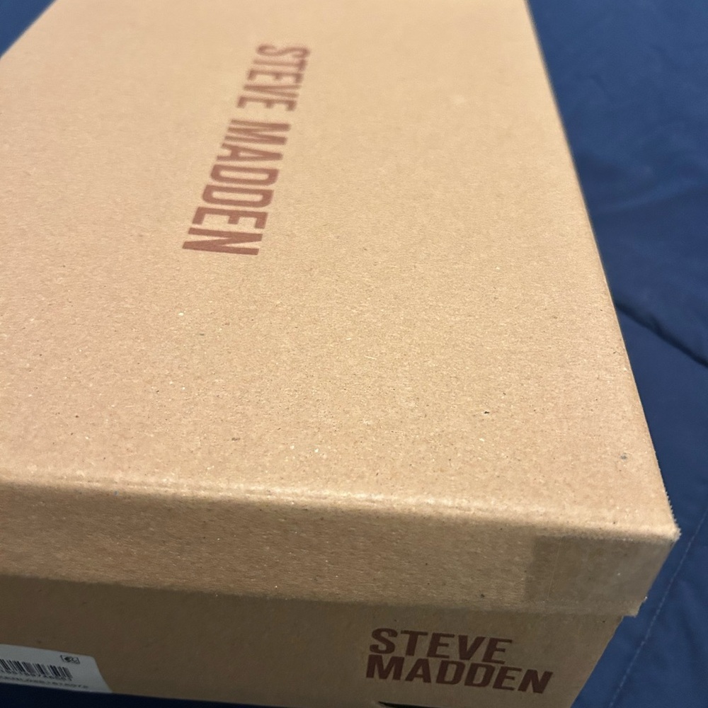 Steve Madden • Mustard Braided Heels • 7.5 - Picture 8 of 8